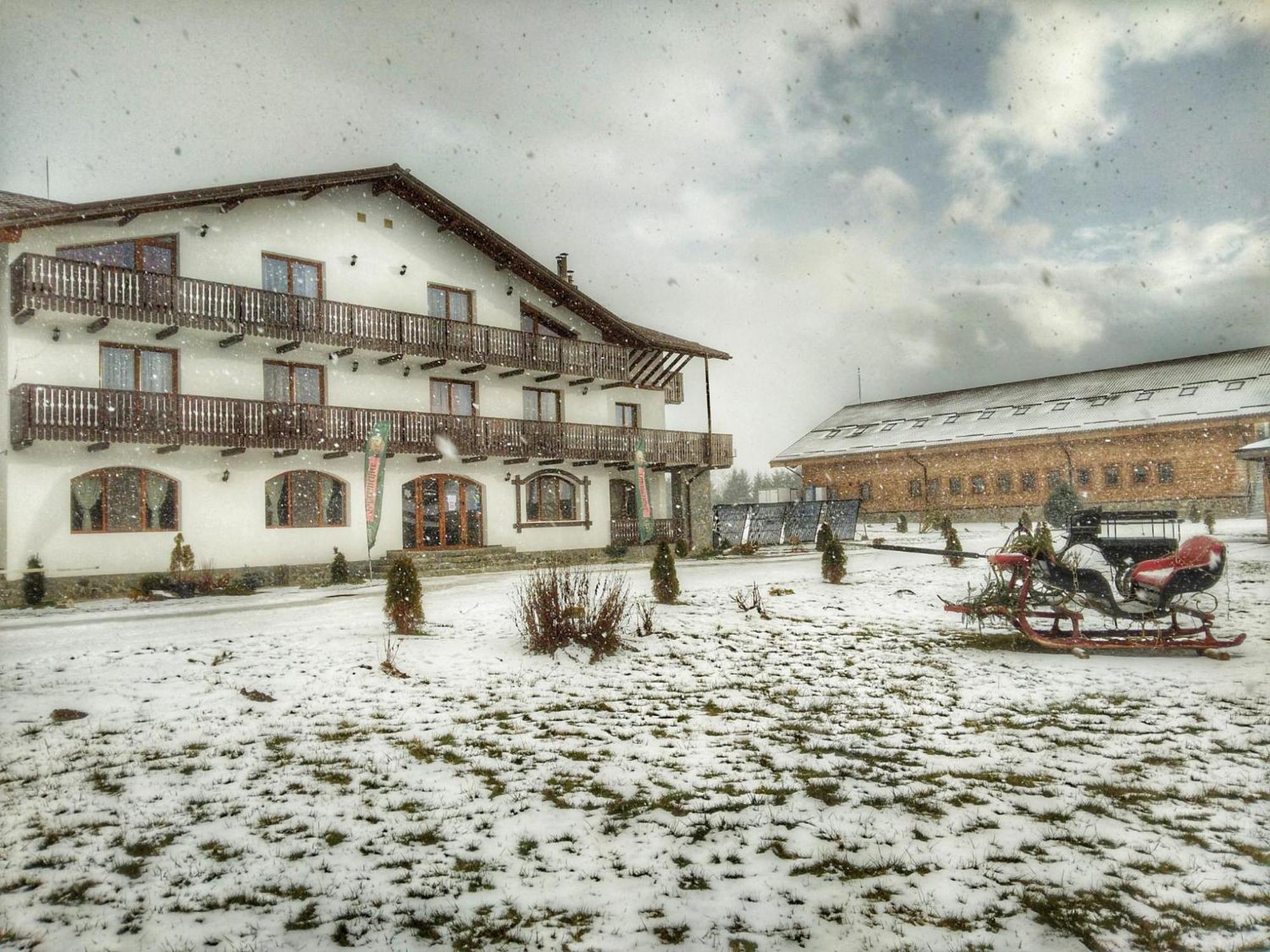 Complex Panicel Rîşnov Екстериор снимка